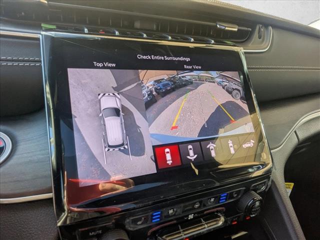 new 2025 Jeep Grand Cherokee car, priced at $49,671