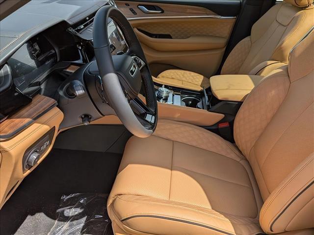 new 2026 Jeep Grand Cherokee car, priced at $59,790