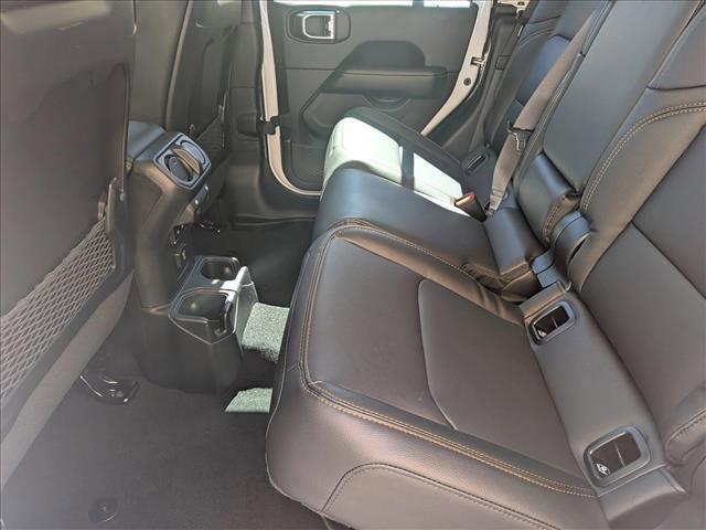 new 2026 Jeep Gladiator car, priced at $46,810