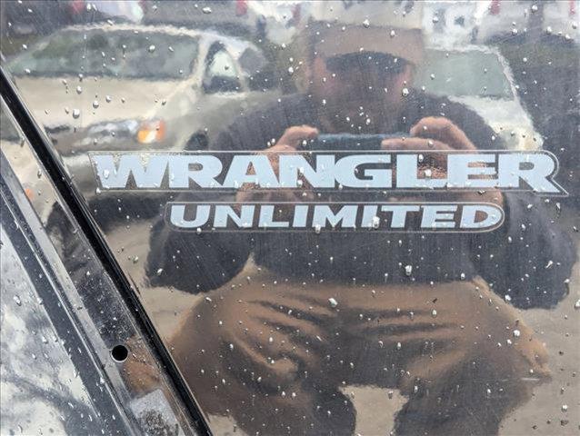 used 2015 Jeep Wrangler Unlimited car, priced at $18,150