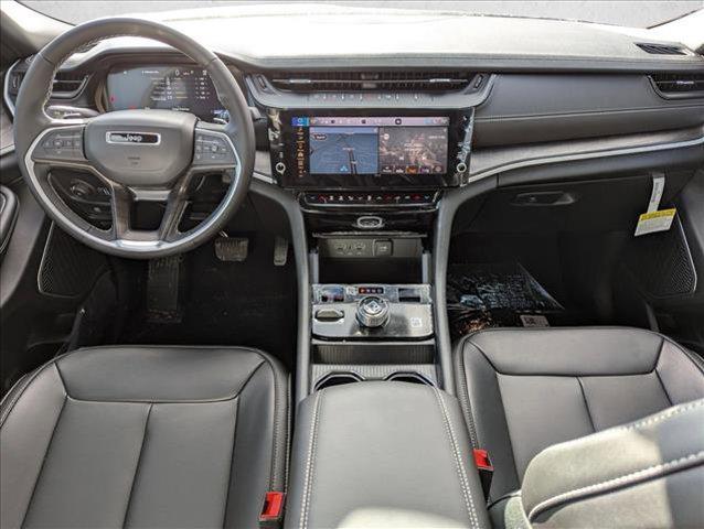 new 2026 Jeep Grand Cherokee car, priced at $52,599