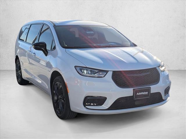 new 2026 Chrysler Pacifica car, priced at $46,410