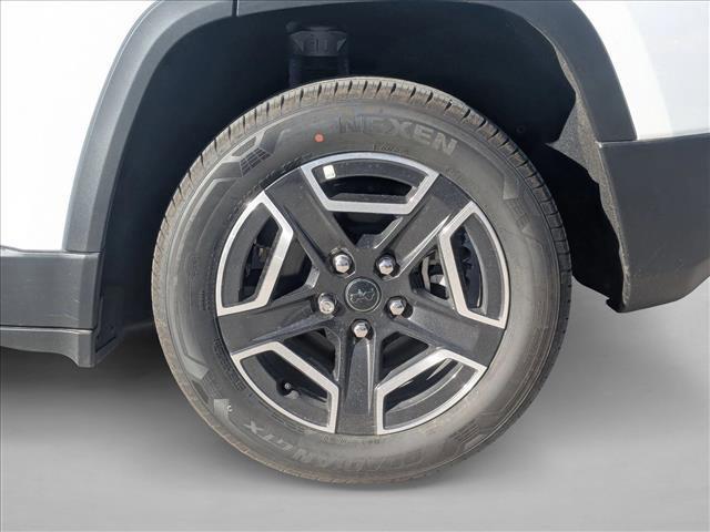 new 2026 Jeep Cherokee car, priced at $43,514