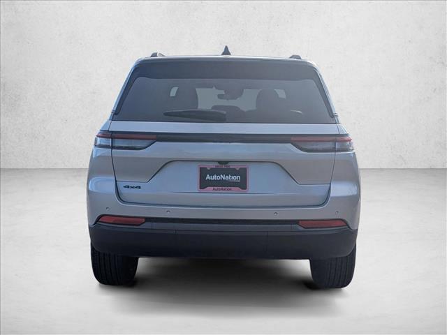 new 2026 Jeep Grand Cherokee car, priced at $42,810