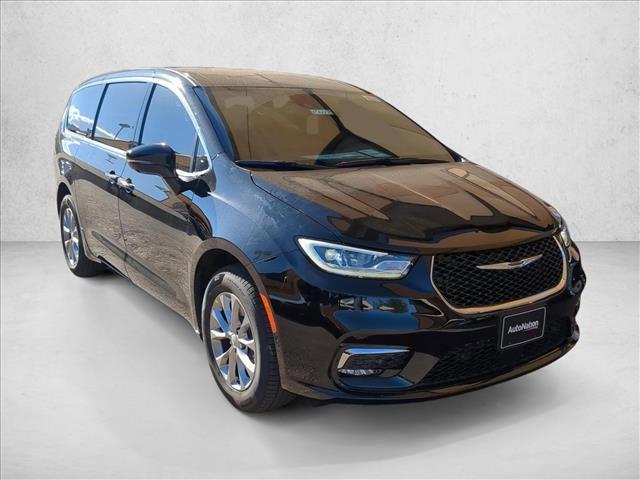 new 2026 Chrysler Pacifica car, priced at $43,889
