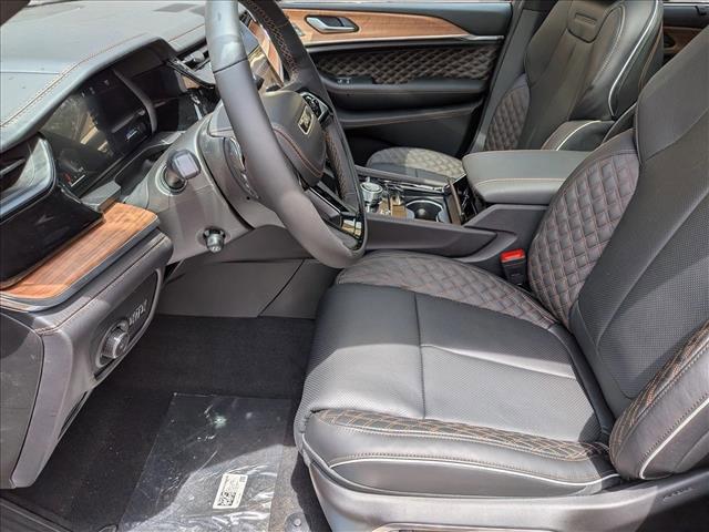 new 2026 Jeep Grand Cherokee car, priced at $59,689