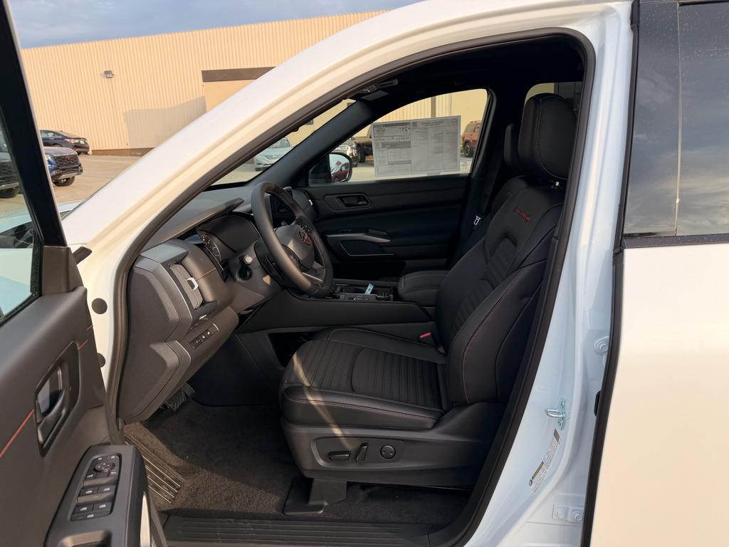 new 2026 Nissan Pathfinder car, priced at $41,298