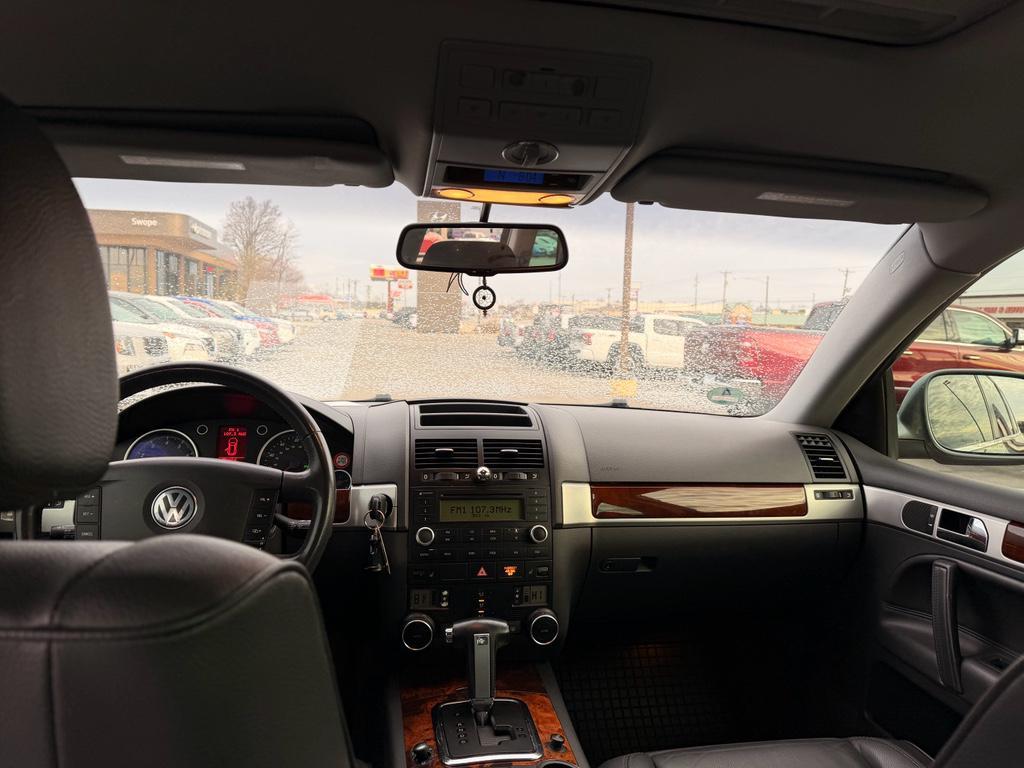 used 2006 Volkswagen Touareg car, priced at $8,990