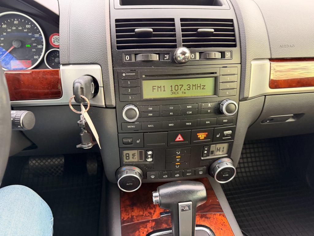 used 2006 Volkswagen Touareg car, priced at $8,990