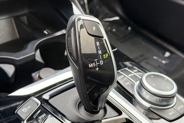 BMW X3 view 22