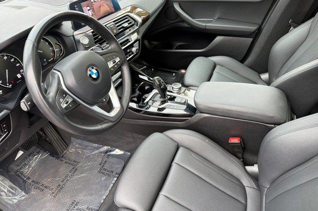BMW X3 view 10