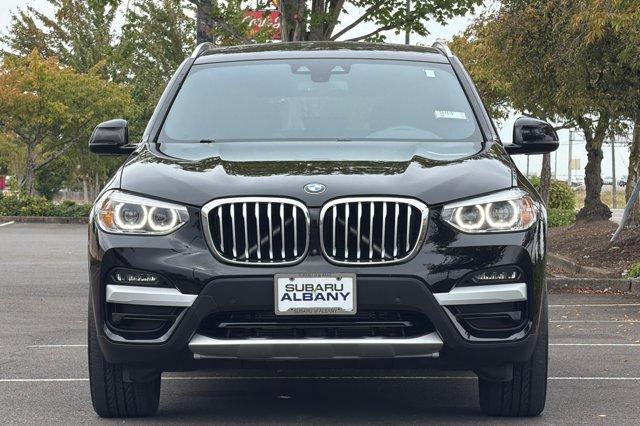 BMW X3 view 9