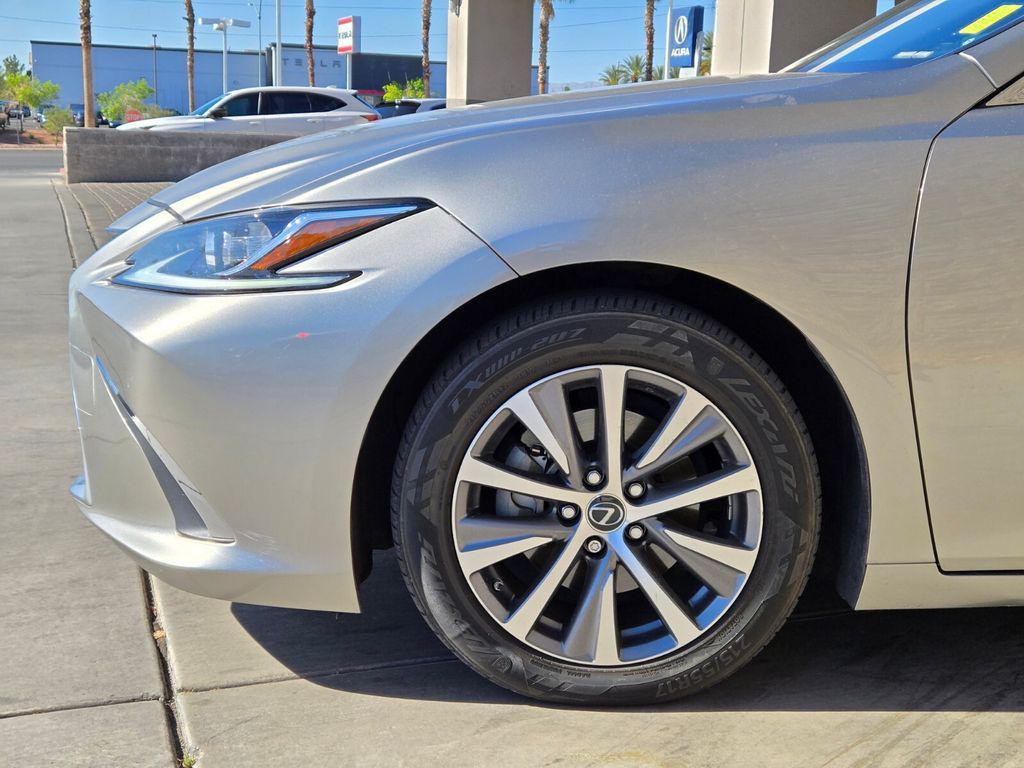 used 2019 Lexus ES 300h car, priced at $22,669