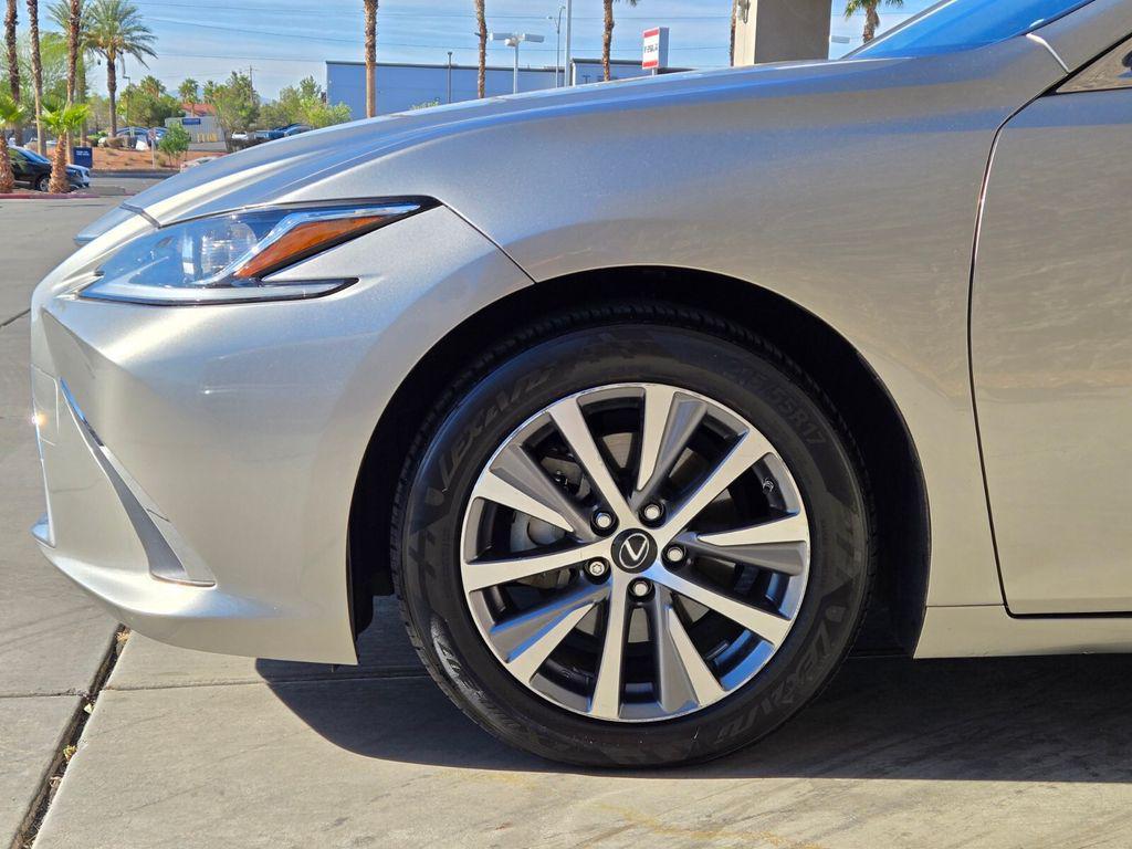 used 2019 Lexus ES 300h car, priced at $21,682