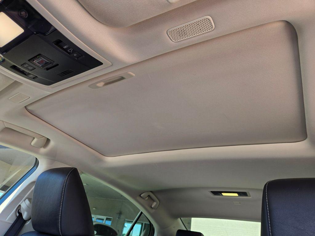 used 2019 Lexus ES 300h car, priced at $21,682