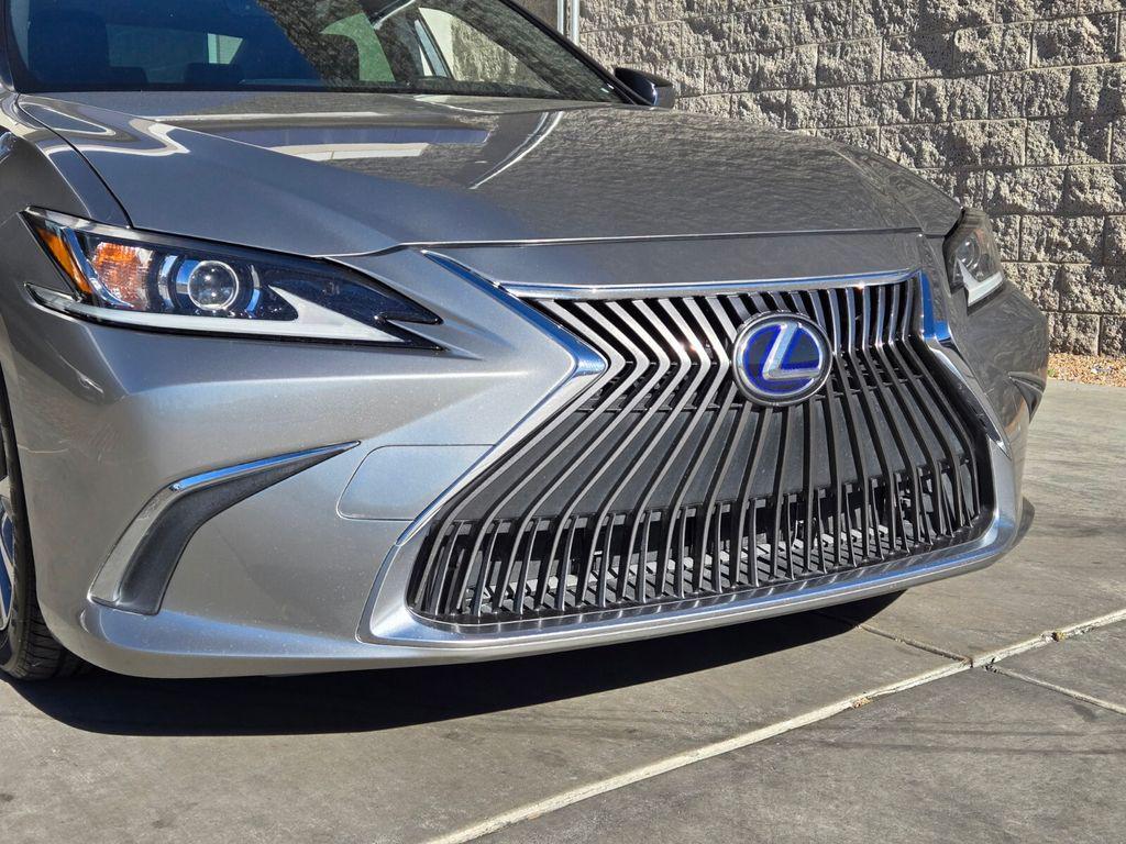 used 2019 Lexus ES 300h car, priced at $21,682