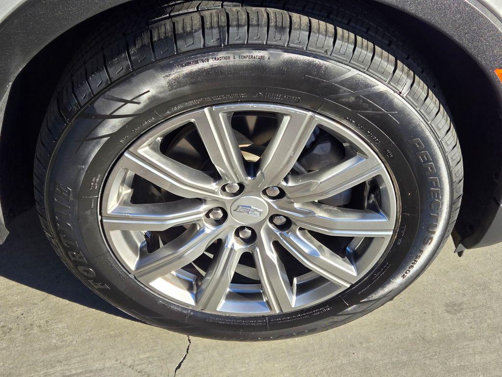 used 2022 Cadillac XT4 car, priced at $21,755