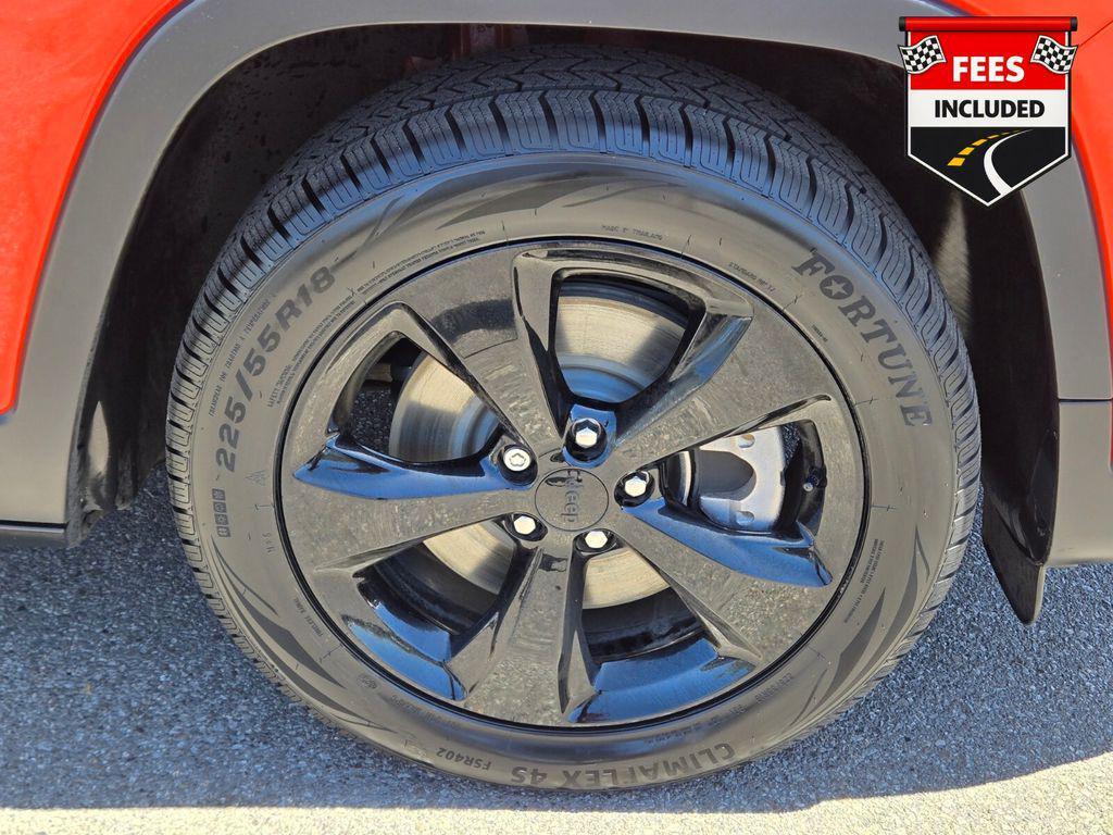 used 2021 Jeep Cherokee car, priced at $19,046