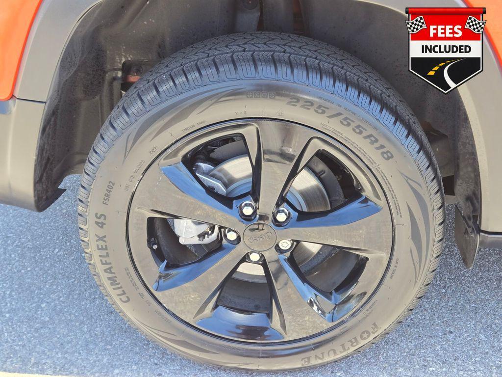 used 2021 Jeep Cherokee car, priced at $19,046