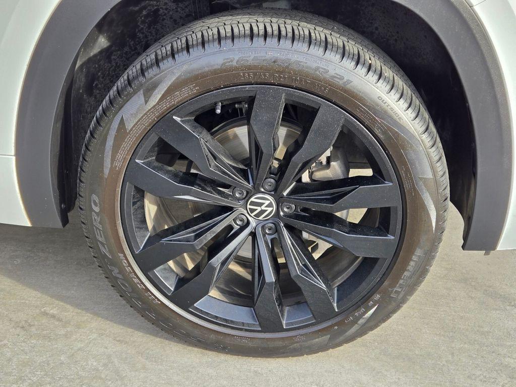 used 2021 Volkswagen Atlas Cross Sport car, priced at $22,499