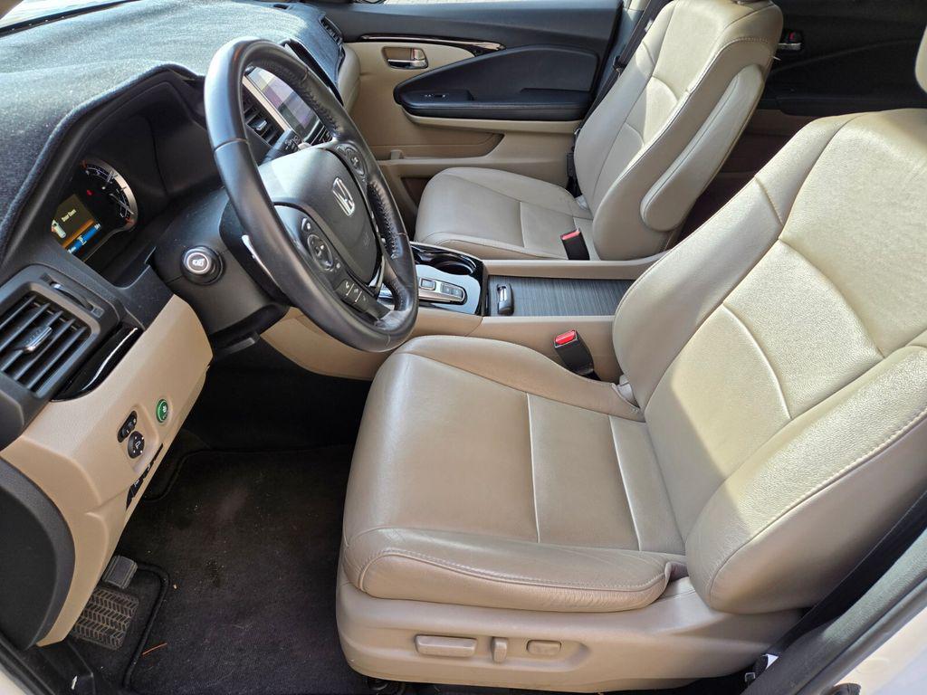 used 2017 Honda Pilot car, priced at $23,166