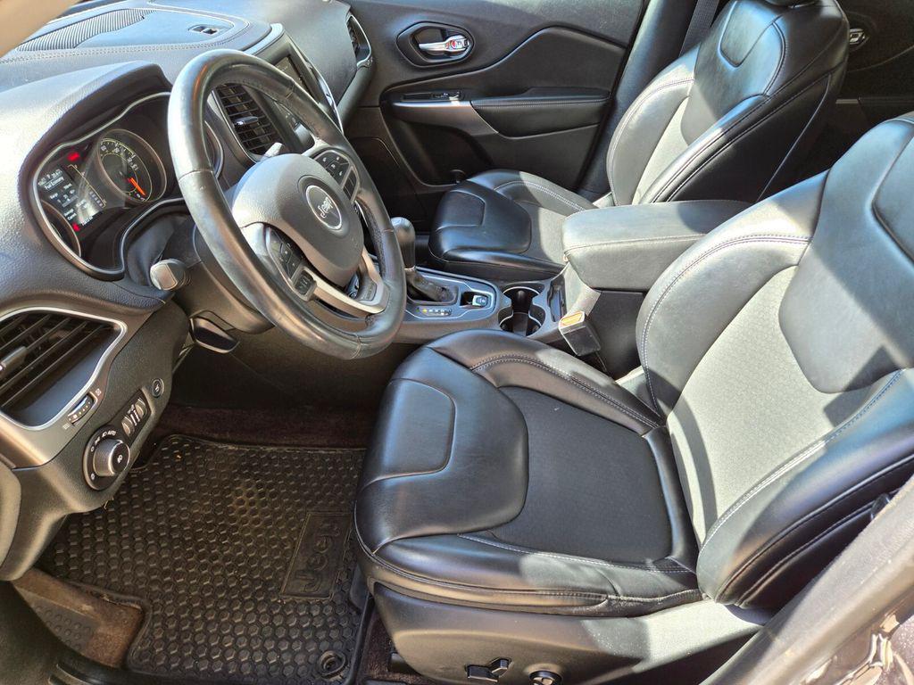 used 2019 Jeep Cherokee car, priced at $16,525