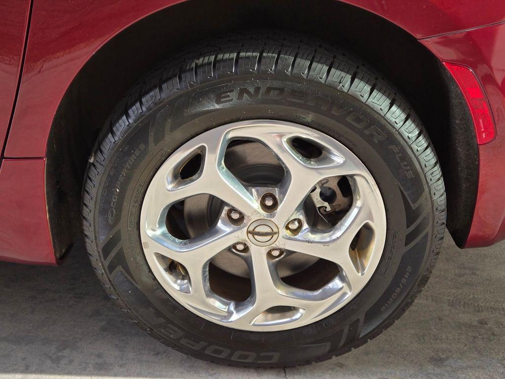used 2021 Chrysler Pacifica car, priced at $31,361