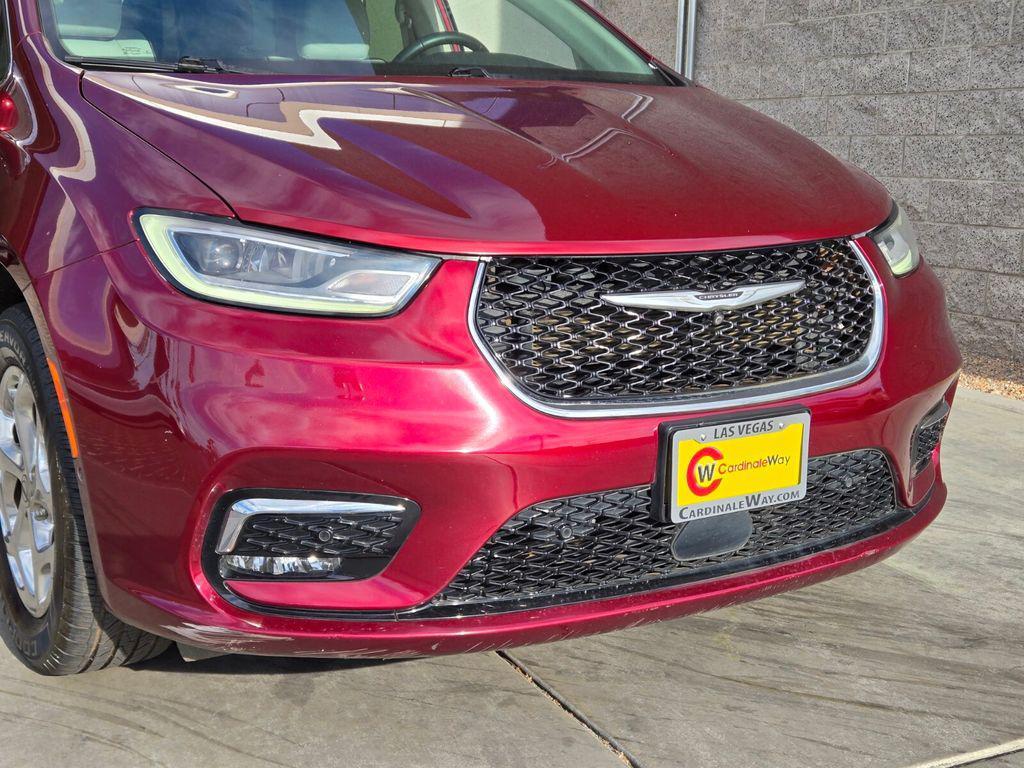 used 2021 Chrysler Pacifica car, priced at $31,361