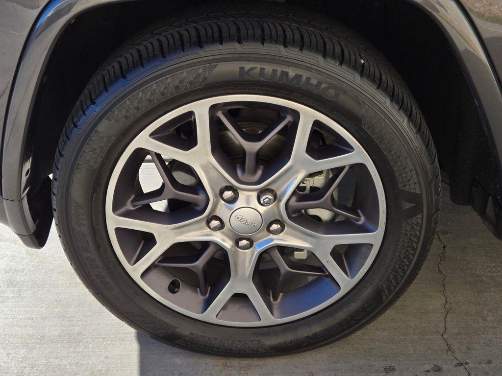 used 2018 Jeep Grand Cherokee car, priced at $18,997