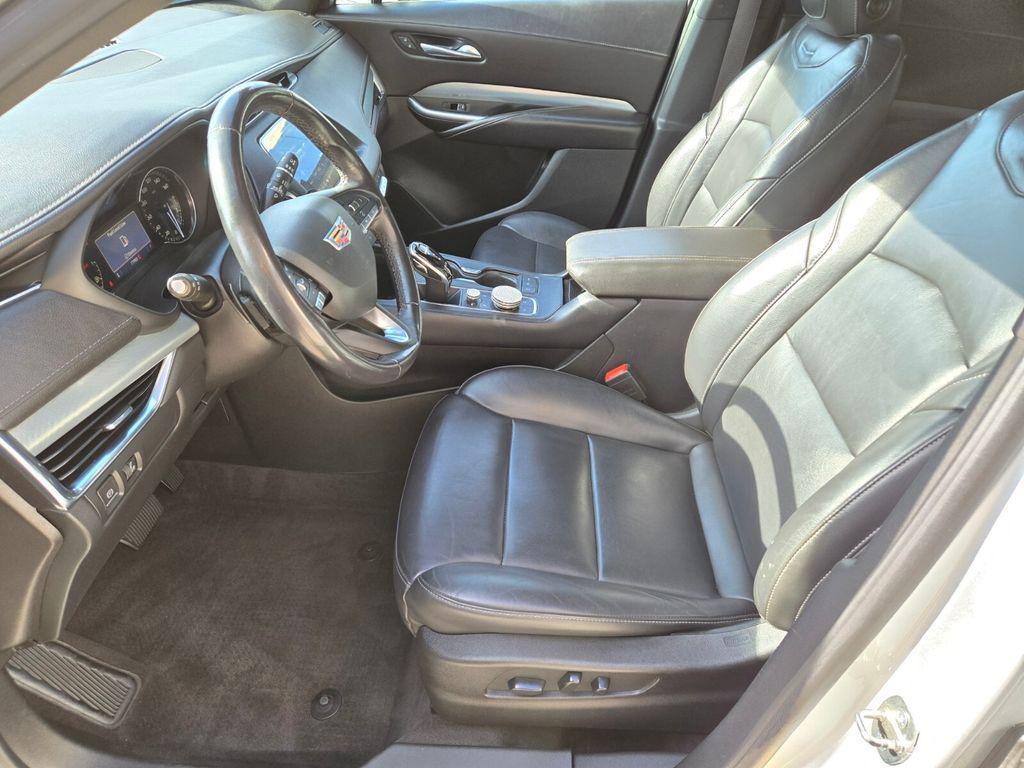 used 2022 Cadillac XT4 car, priced at $22,251
