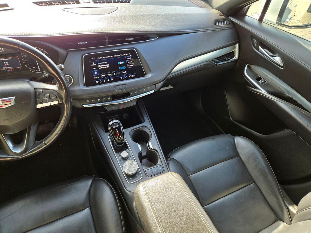 used 2022 Cadillac XT4 car, priced at $22,251