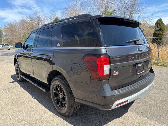 used 2022 Ford Expedition car, priced at $45,740