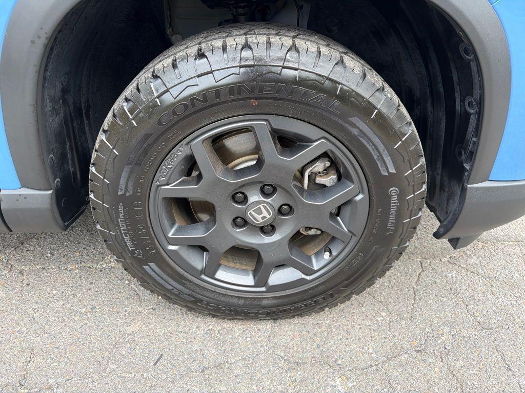 used 2025 Honda Pilot car, priced at $43,799