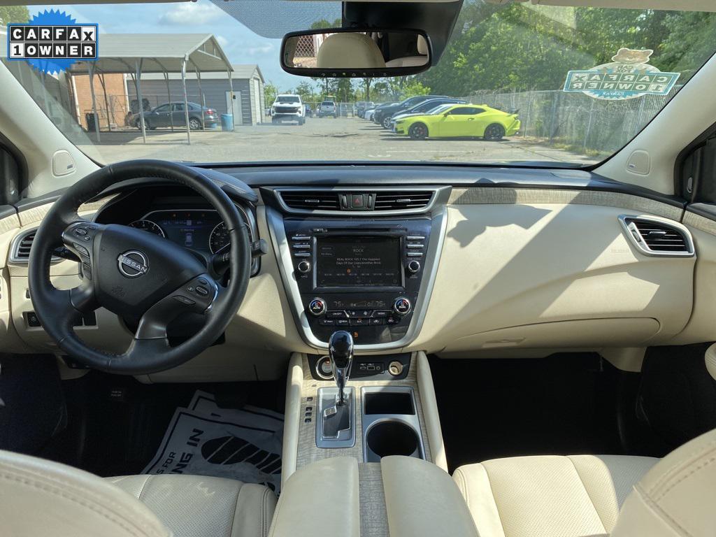 2023 Super Black Nissan Murano