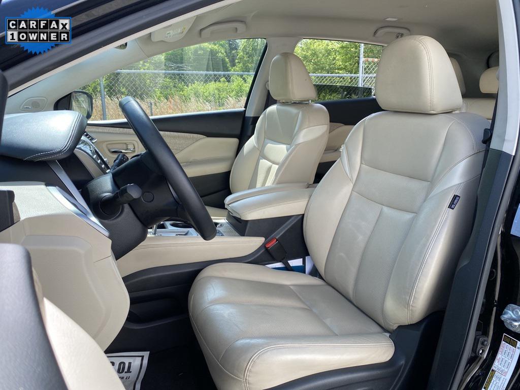 2023 Super Black Nissan Murano