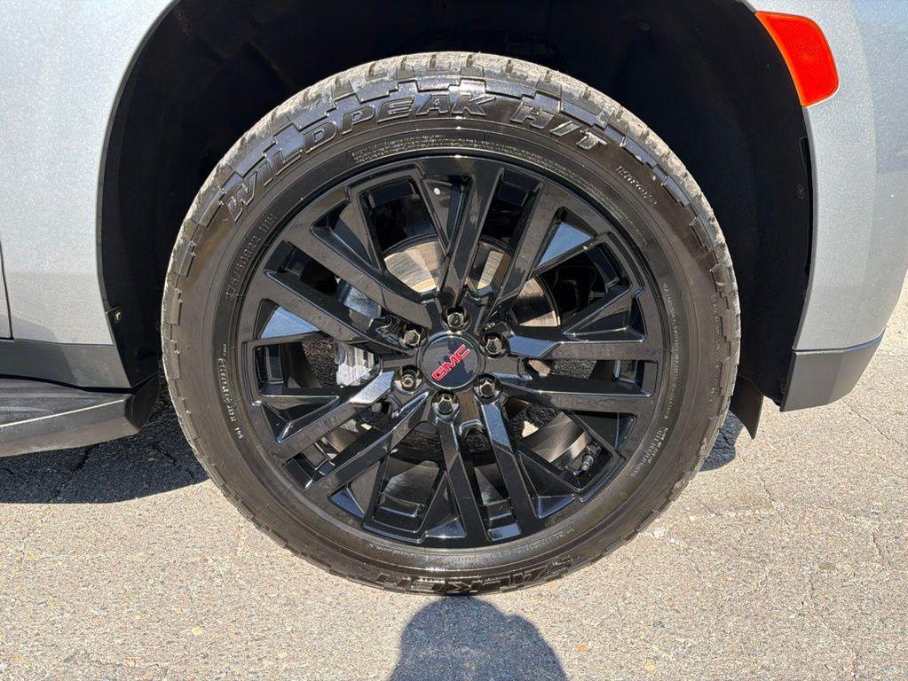 used 2023 GMC Yukon car, priced at $49,994