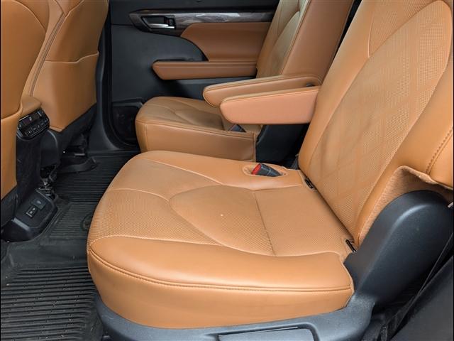 used 2024 Toyota Highlander car, priced at $43,841