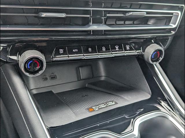 new 2026 Chevrolet Traverse car, priced at $42,318