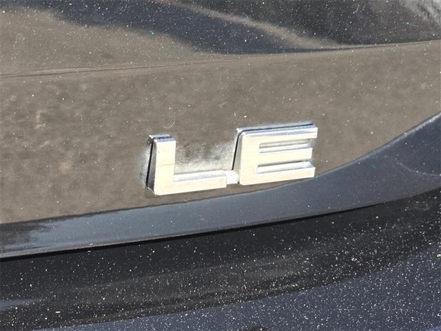 used 2021 Toyota Highlander Hybrid car, priced at $28,950