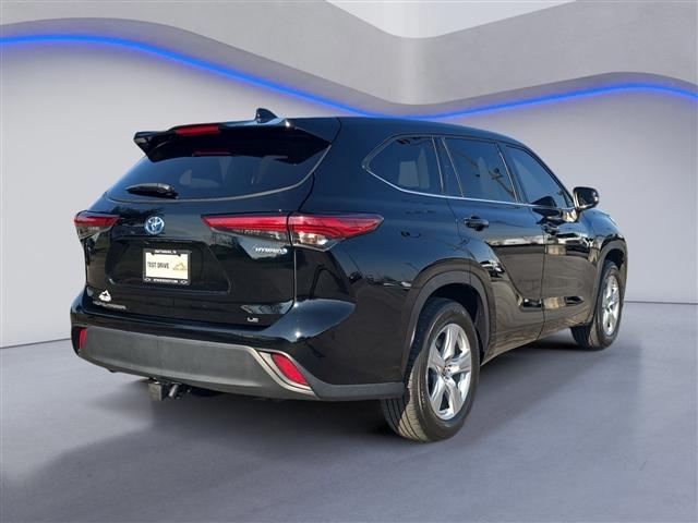 used 2021 Toyota Highlander Hybrid car, priced at $28,950