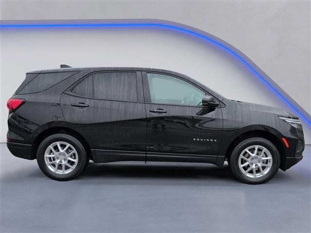 used 2023 Chevrolet Equinox car, priced at $20,950