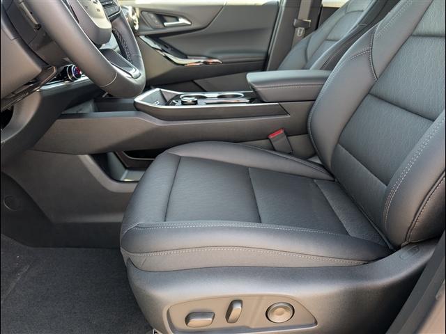 new 2026 Chevrolet Equinox car, priced at $30,008