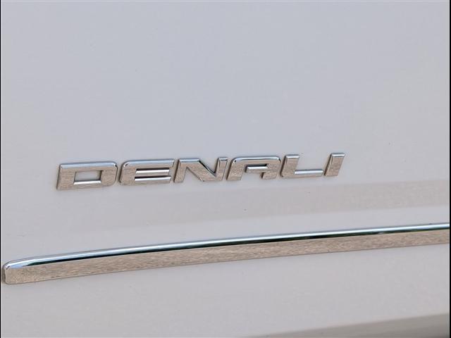used 2015 GMC Yukon car, priced at $22,853