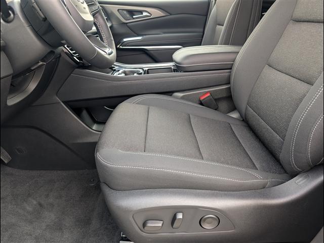 new 2026 Chevrolet Traverse car, priced at $43,343