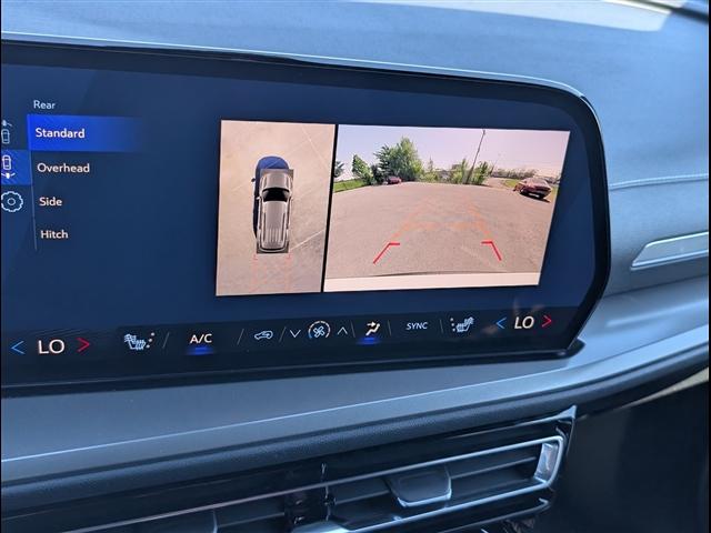 new 2026 Chevrolet Traverse car, priced at $43,418