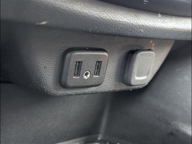 used 2023 Chevrolet Traverse car, priced at $23,950