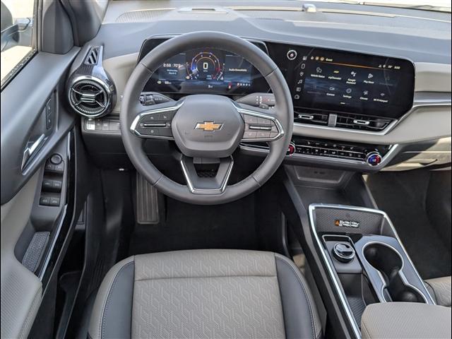 new 2026 Chevrolet Equinox car, priced at $30,008