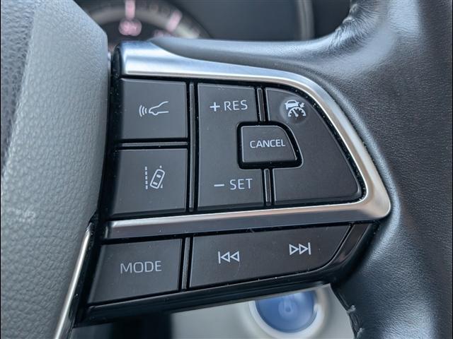 used 2021 Toyota Highlander Hybrid car, priced at $27,873