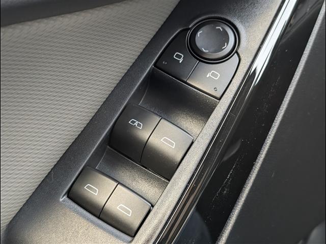 new 2026 Chevrolet Equinox car, priced at $31,998