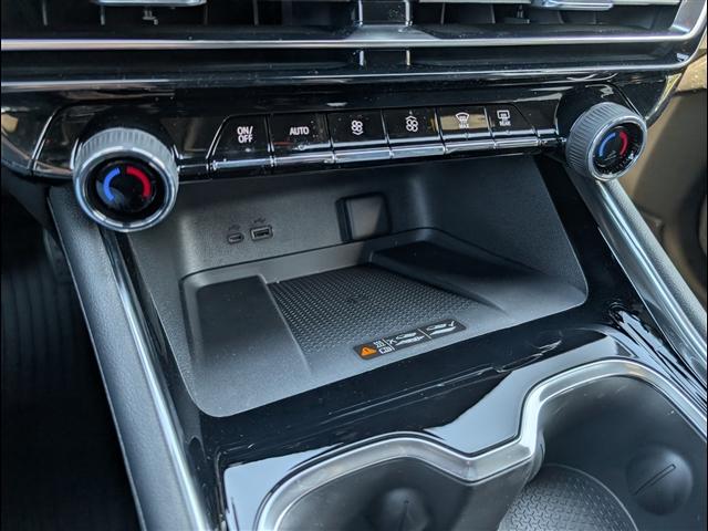 new 2026 Chevrolet Traverse car, priced at $43,843